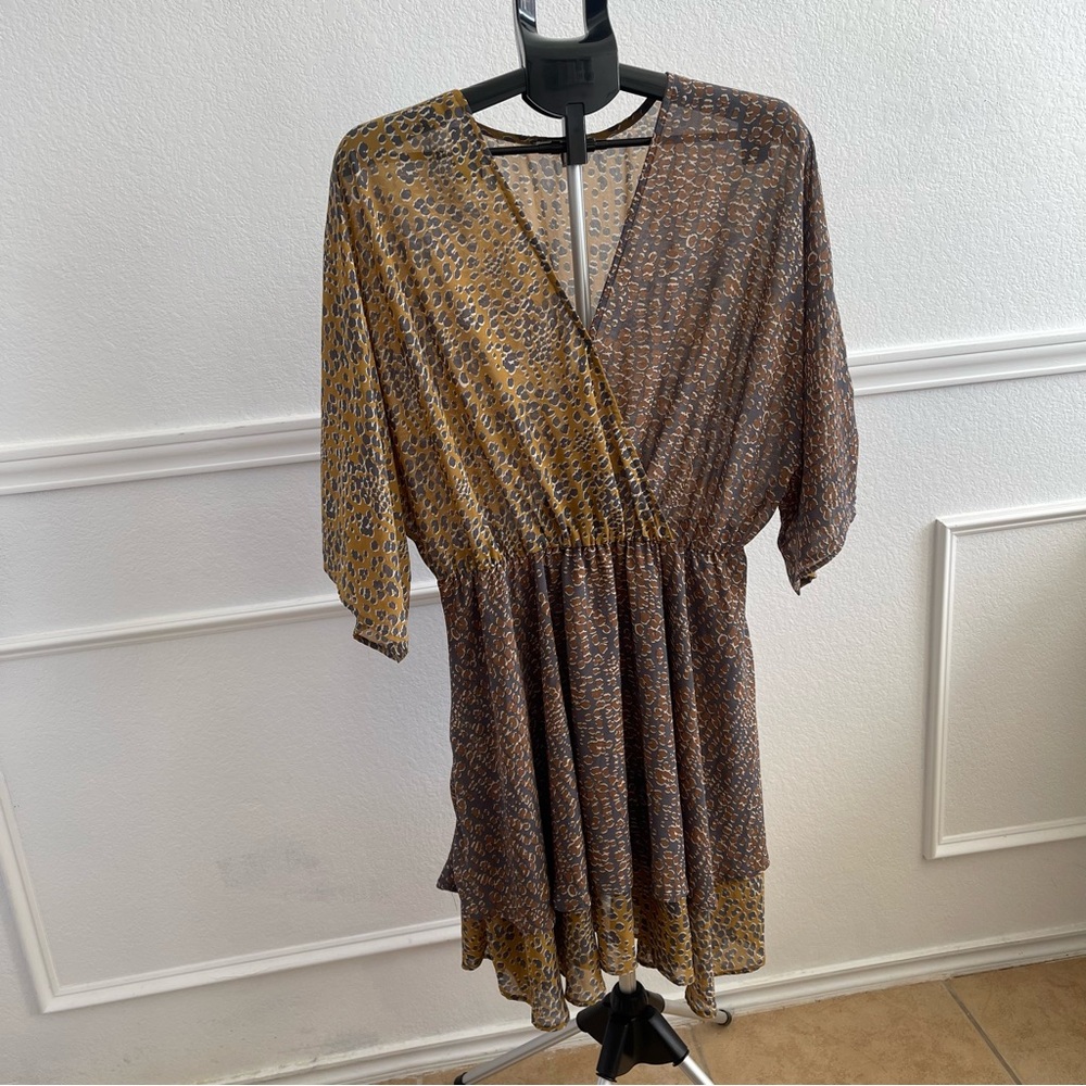 See And Be Seen Mixed Pattern Leopard Print V-Neck Dress